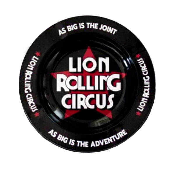lion rooling circus
